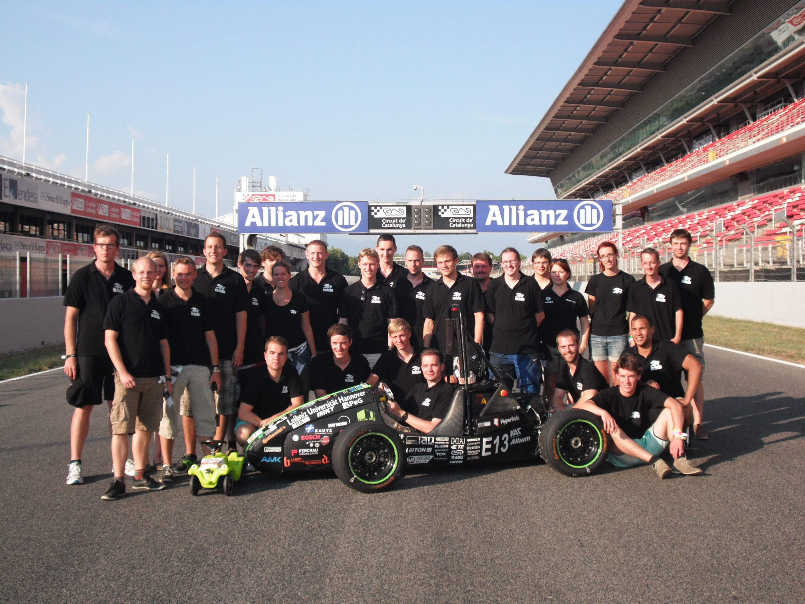 Formula Student. HorsePower Team unterstuetzt von Becker und Mueller Schaltungsdruck