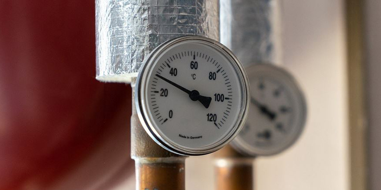 Fachartikel. Weishaupt Reutlingen – Günther Baumann GmbH. Klimaschutz-Beimischung von E-Fuels geht auch beim Heizen