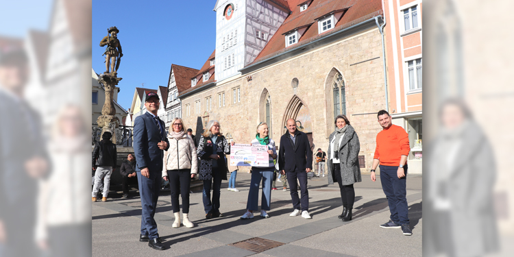 APROS Spende mit Mentorenfür die Region Reutlingen – Euro 8250 für den guten Zweck